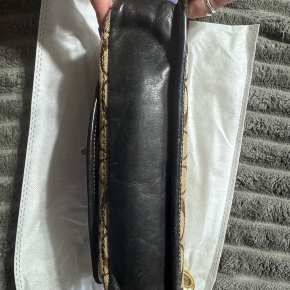 Coach Tan and Black Signature Shoulder Bag - Picture 9 of 13